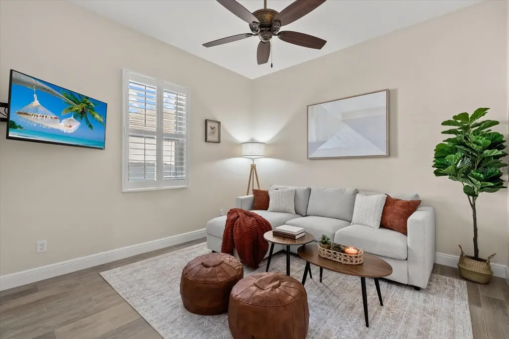 15906 39th Glen E Parrish FL 34219