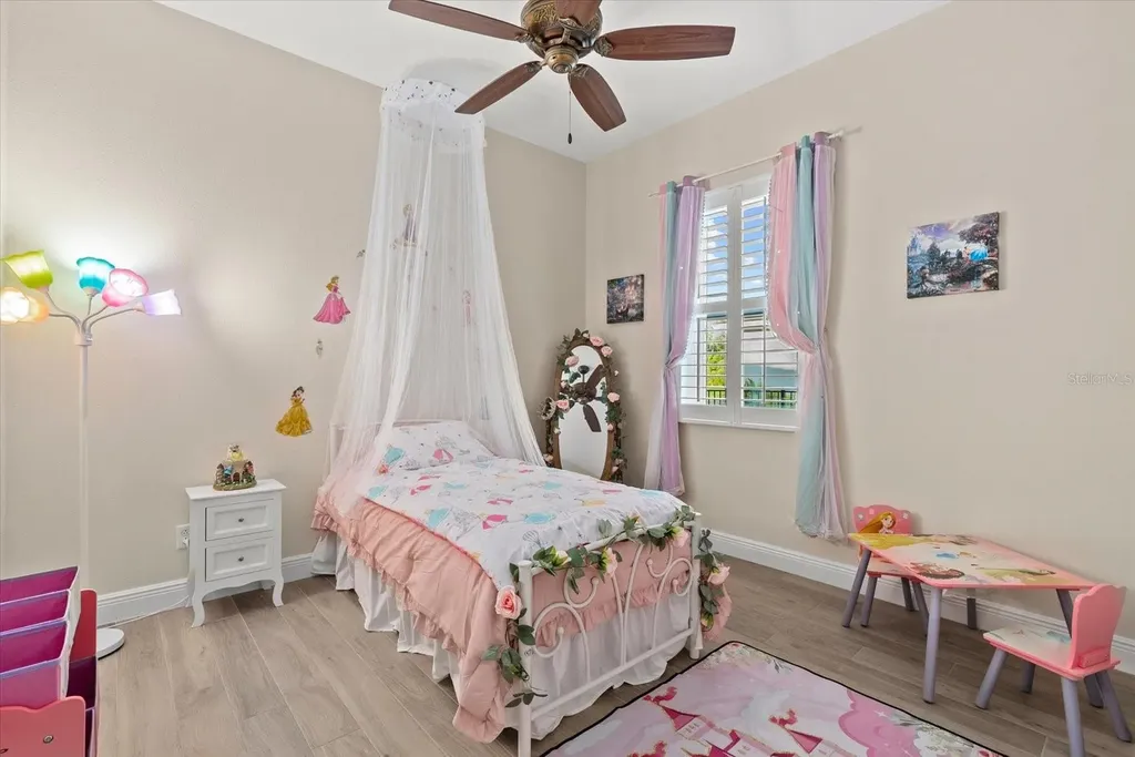 15906 39th Glen E Parrish FL 34219