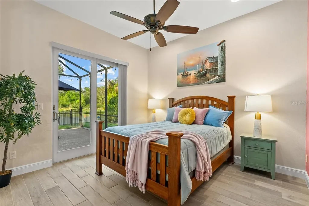 15906 39th Glen E Parrish FL 34219