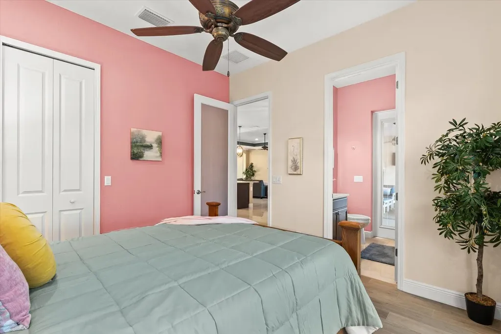 15906 39th Glen E Parrish FL 34219