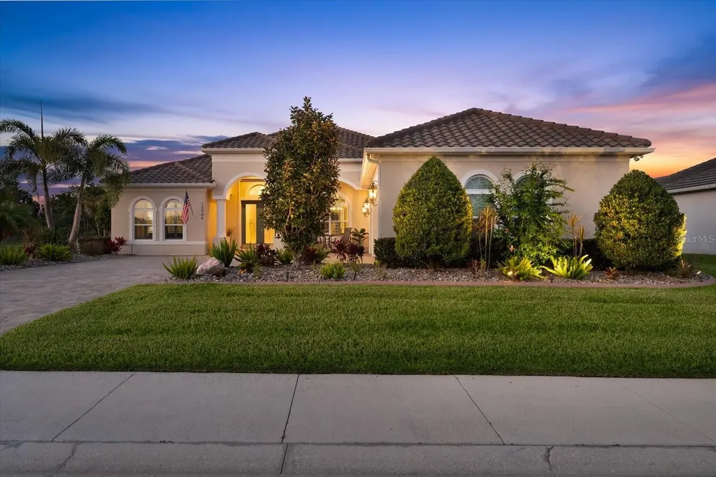 15906 39th Glen E Parrish FL 34219