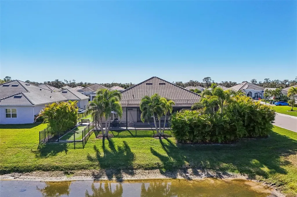 15906 39th Glen E Parrish FL 34219