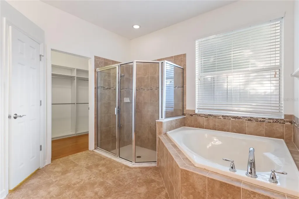20261 Ravens End Drive Tampa FL 33647