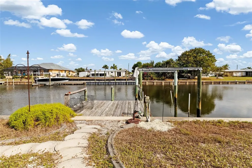 125 Baldwin Court SE Port Charlotte FL 33952