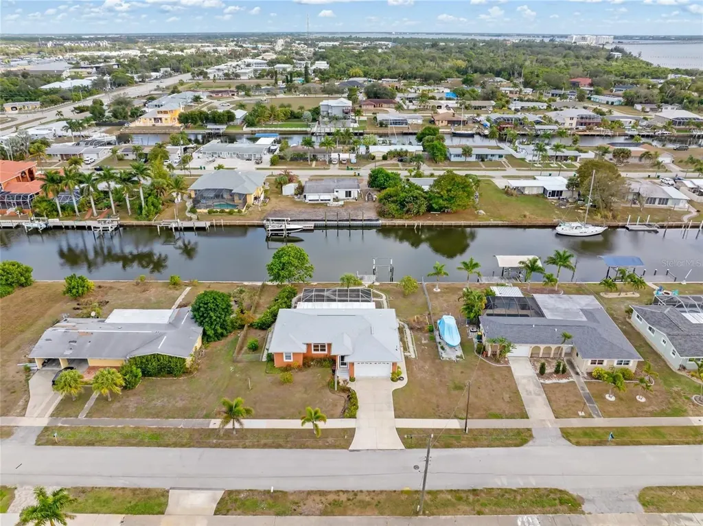 125 Baldwin Court SE Port Charlotte FL 33952