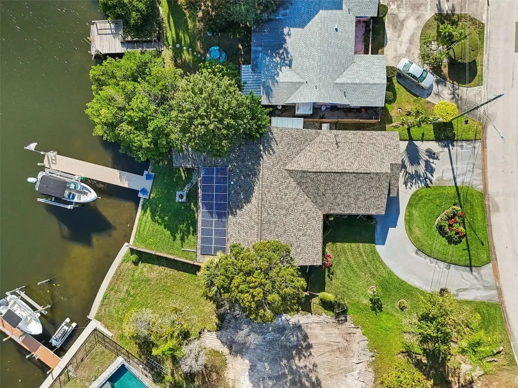 292 Sunlit Cove Drive NE St Petersburg FL 33702