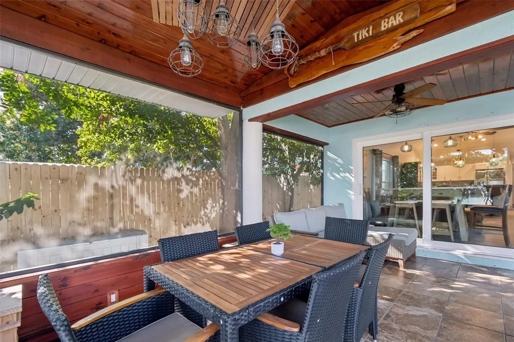 292 Sunlit Cove Drive NE St Petersburg FL 33702