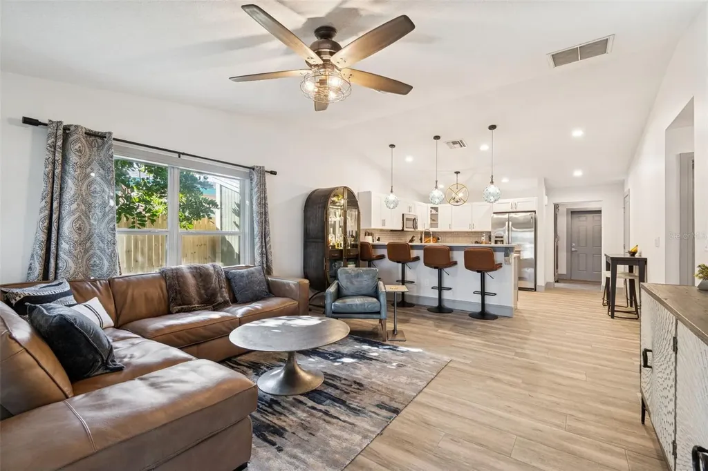 292 Sunlit Cove Drive NE St Petersburg FL 33702
