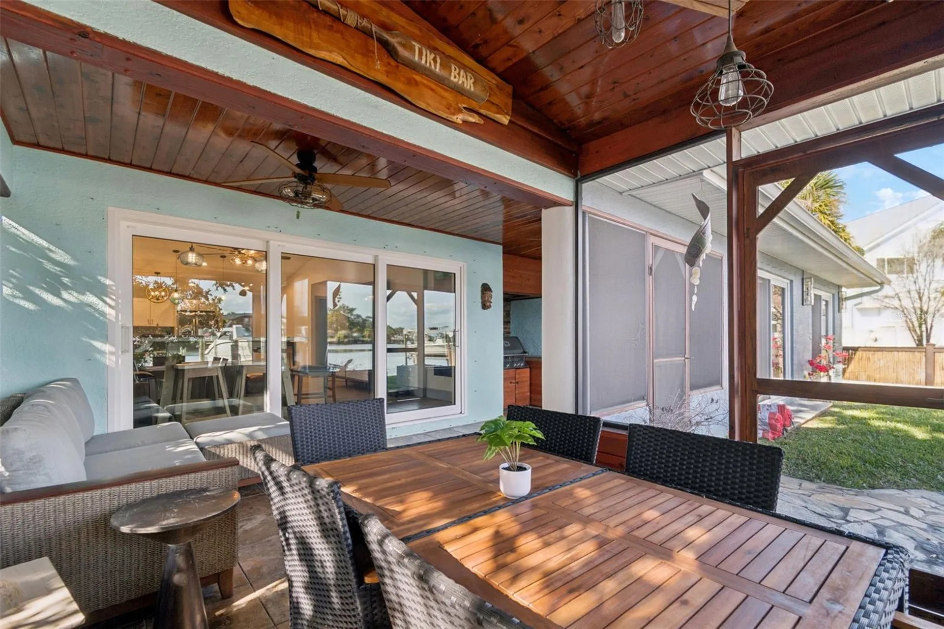 292 Sunlit Cove Drive NE St Petersburg FL 33702
