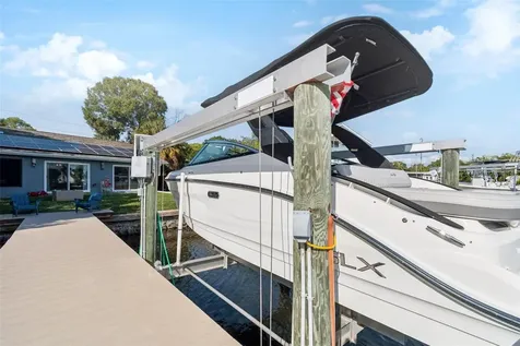 292 Sunlit Cove Drive NE St Petersburg FL 33702