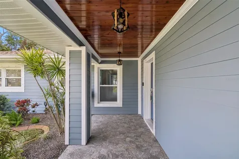 292 Sunlit Cove Drive NE St Petersburg FL 33702