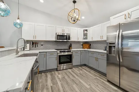 292 Sunlit Cove Drive NE St Petersburg FL 33702