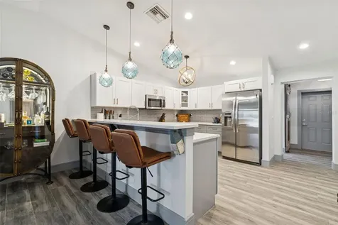 292 Sunlit Cove Drive NE St Petersburg FL 33702