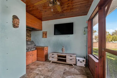 292 Sunlit Cove Drive NE St Petersburg FL 33702