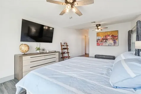 292 Sunlit Cove Drive NE St Petersburg FL 33702