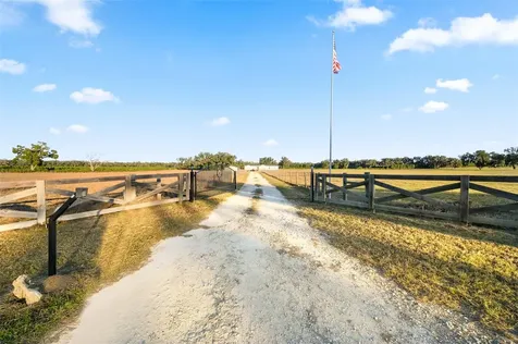 3789 NW 202nd Street Newberry FL 32669