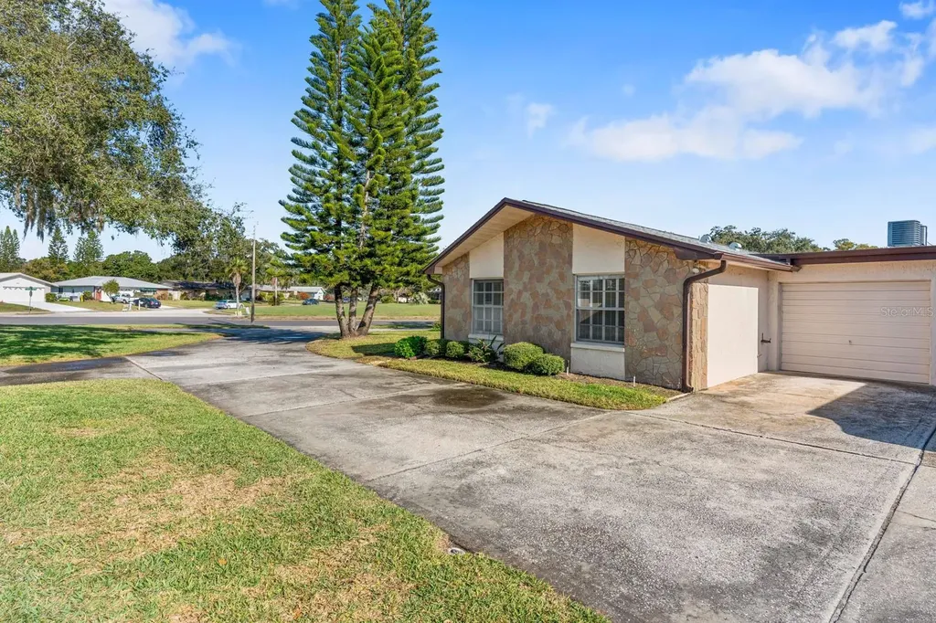 2850 Highlands Boulevard Palm Harbor FL 34684