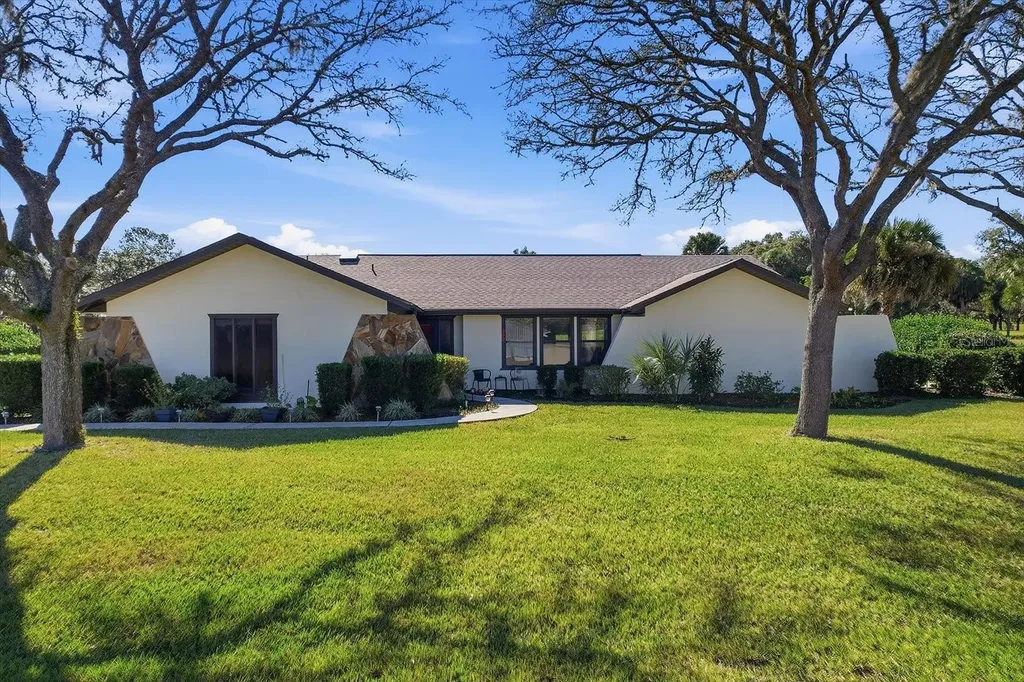 560 E Falconry Court Hernando FL 34442