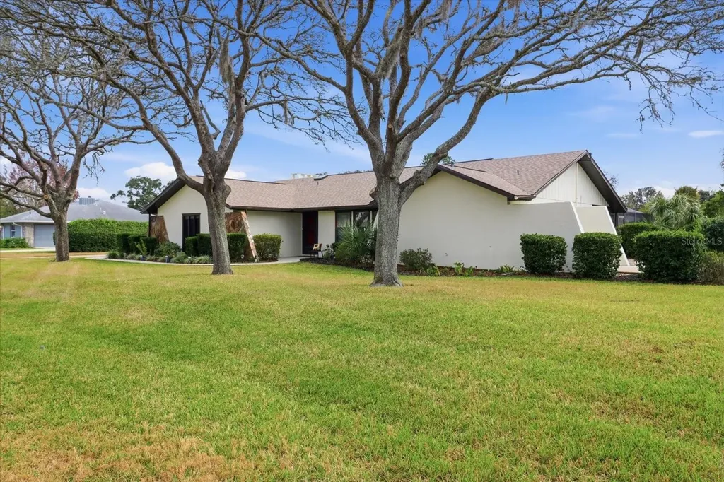 560 E Falconry Court Hernando FL 34442