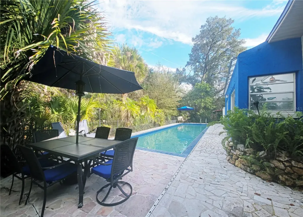 1052 Laura Street Casselberry FL 32707