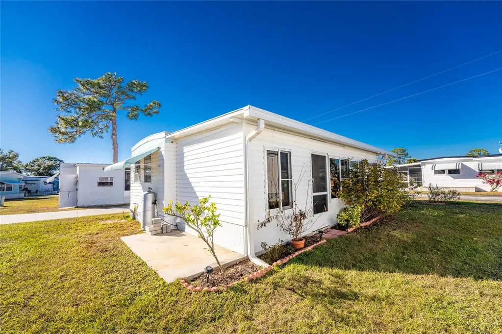 1891 Englewood Road Englewood FL 34223