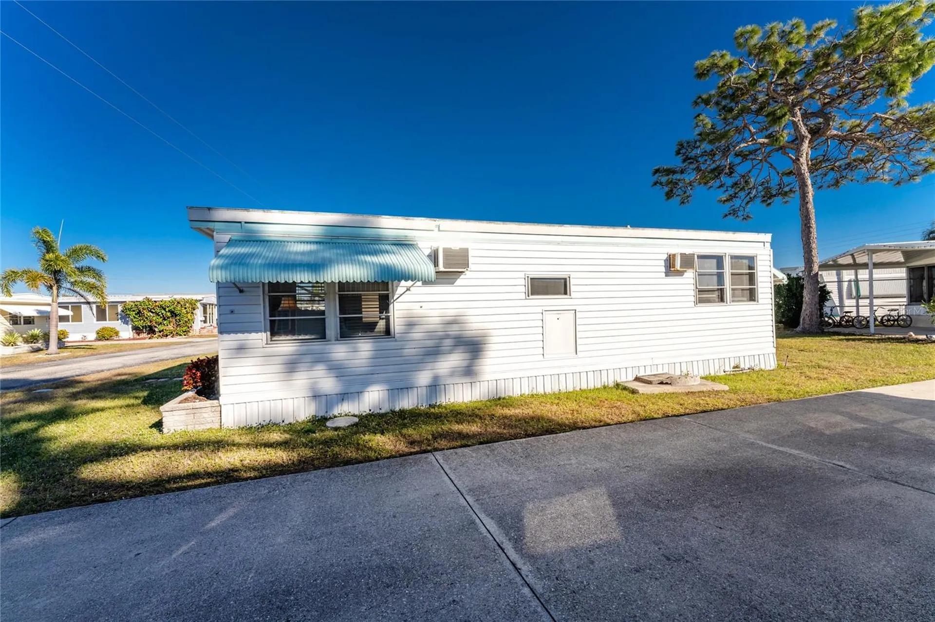 1891 Englewood Road Englewood FL 34223