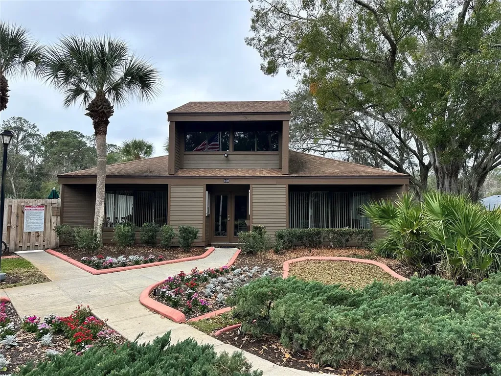 13 Surrey Court Palm Coast FL 32137
