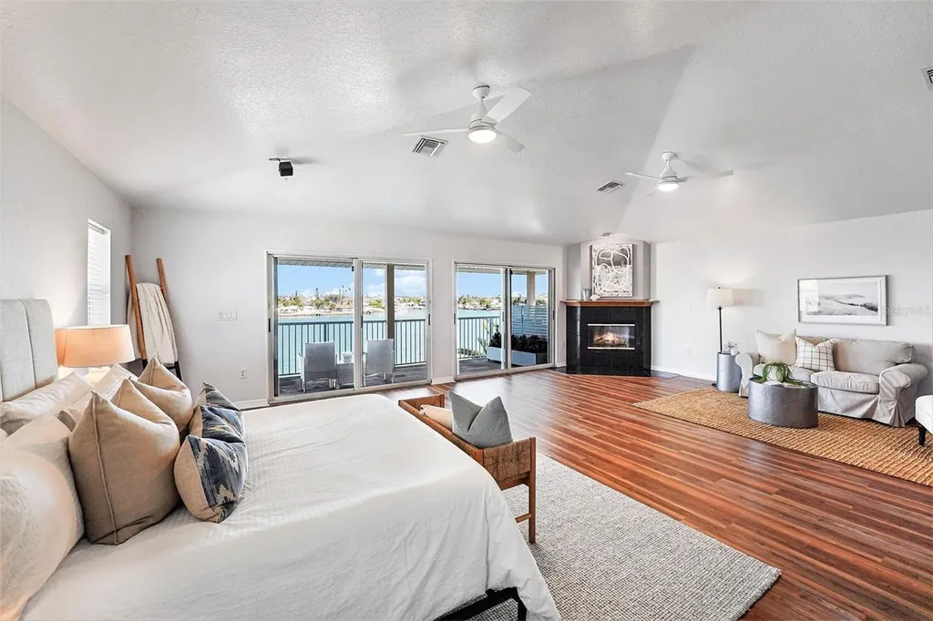 14215 N Bayshore Drive Madeira Beach FL 33708