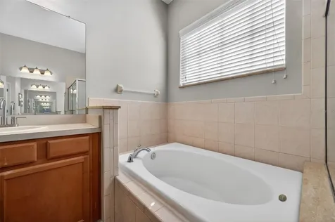 2541 Centennial Falcon Drive Valrico FL 33596