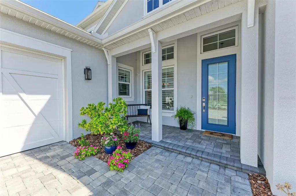 8067 Waterbend Trail Sarasota FL 34240