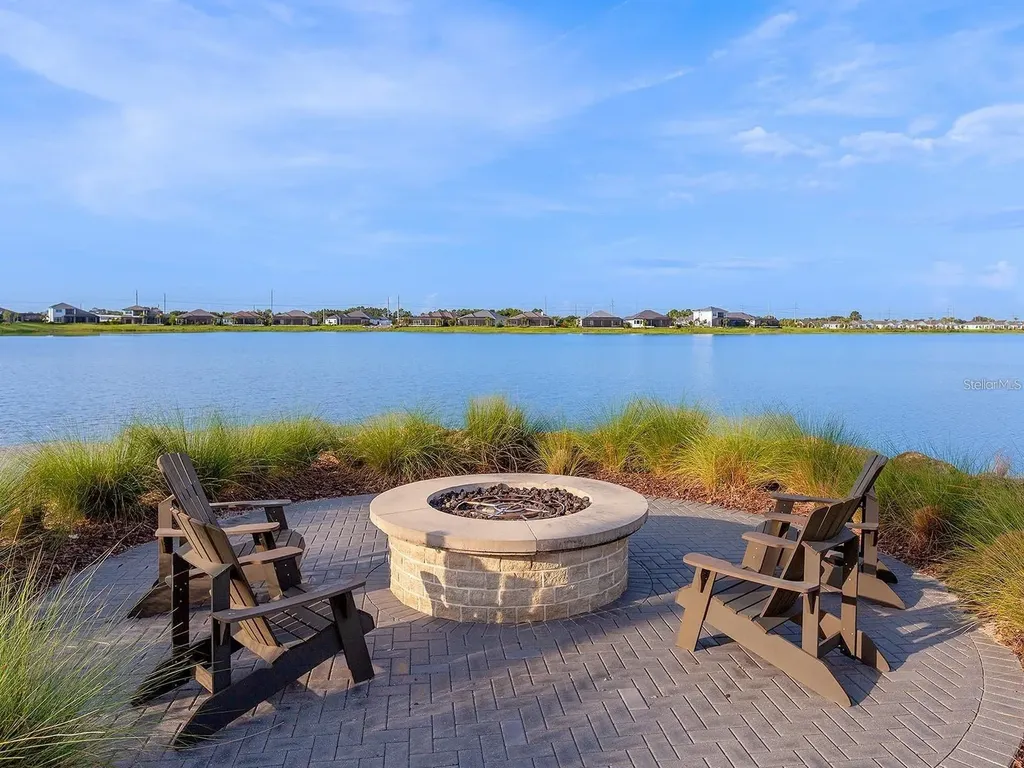 8067 Waterbend Trail Sarasota FL 34240