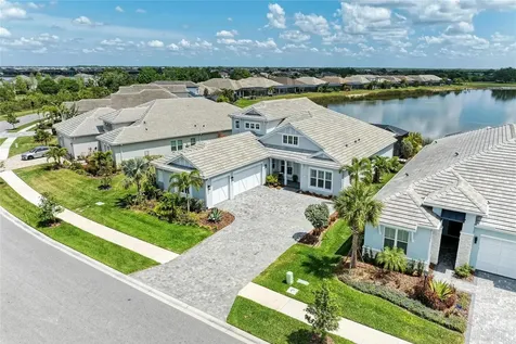8067 Waterbend Trail Sarasota FL 34240