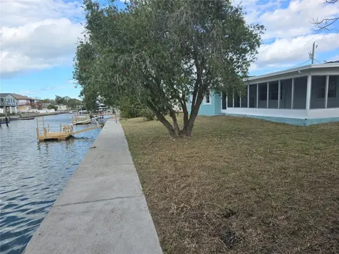 13737 Michelle Avenue Hudson FL 34667