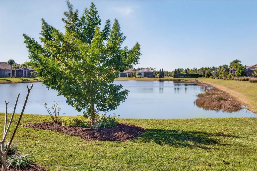 7683 Summerland Cove Lakewood Ranch FL 34202