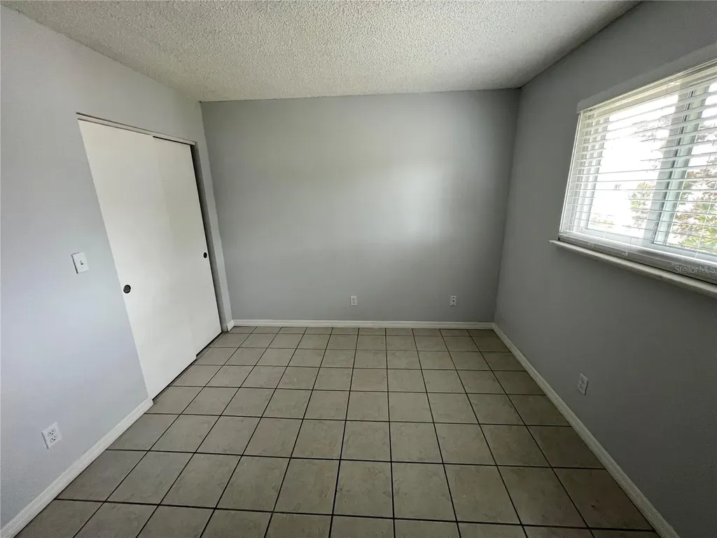 4251 Pinebark Avenue Orlando FL 32811