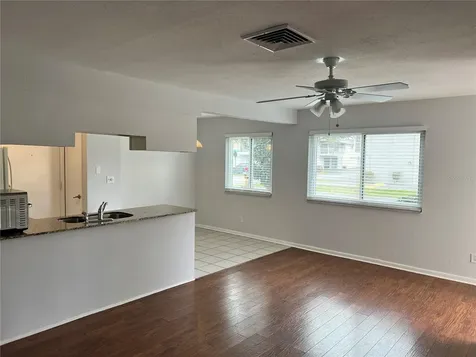 4251 Pinebark Avenue Orlando FL 32811
