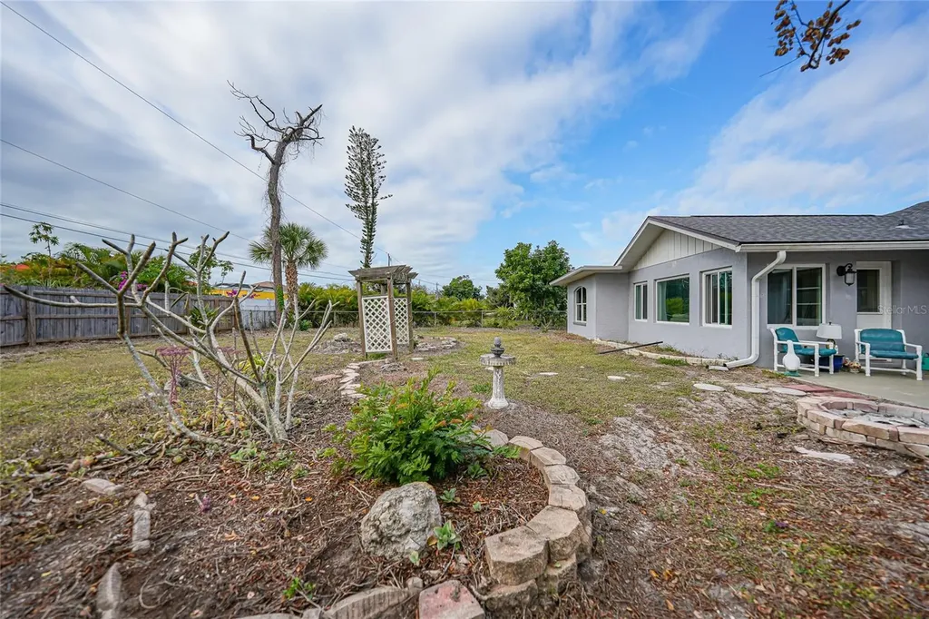 7214 Snow Drive Englewood FL 34224