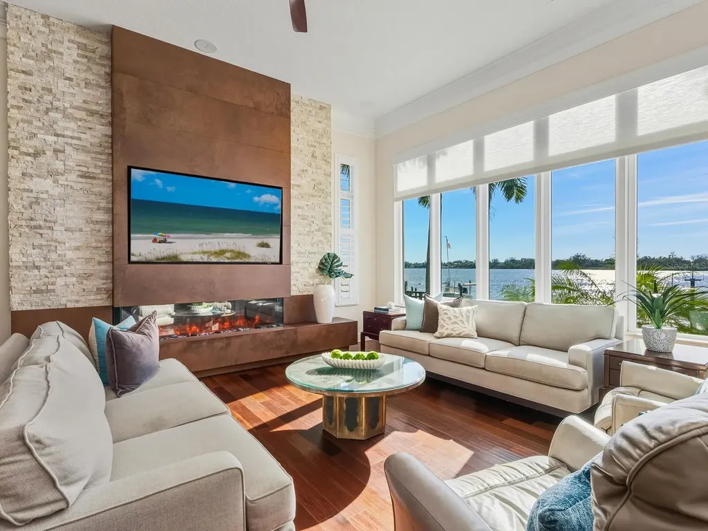 1500 Caribbean Drive Sarasota FL 34231