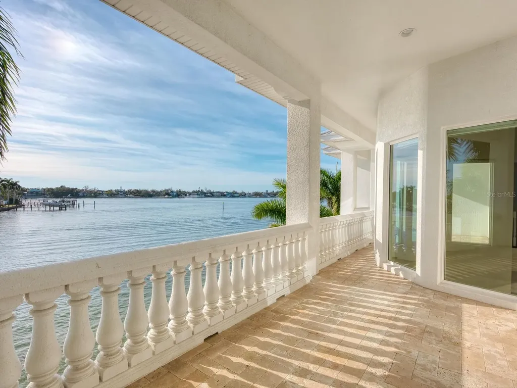 1500 Caribbean Drive Sarasota FL 34231