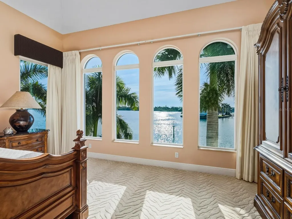 1500 Caribbean Drive Sarasota FL 34231