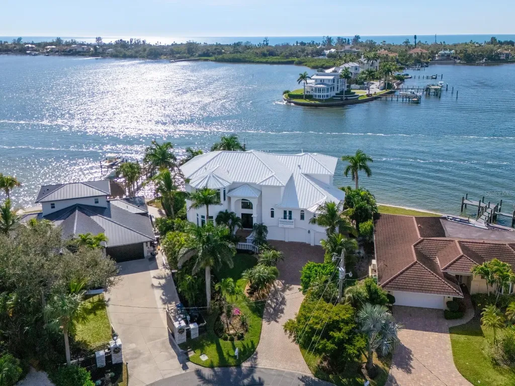 1500 Caribbean Drive Sarasota FL 34231