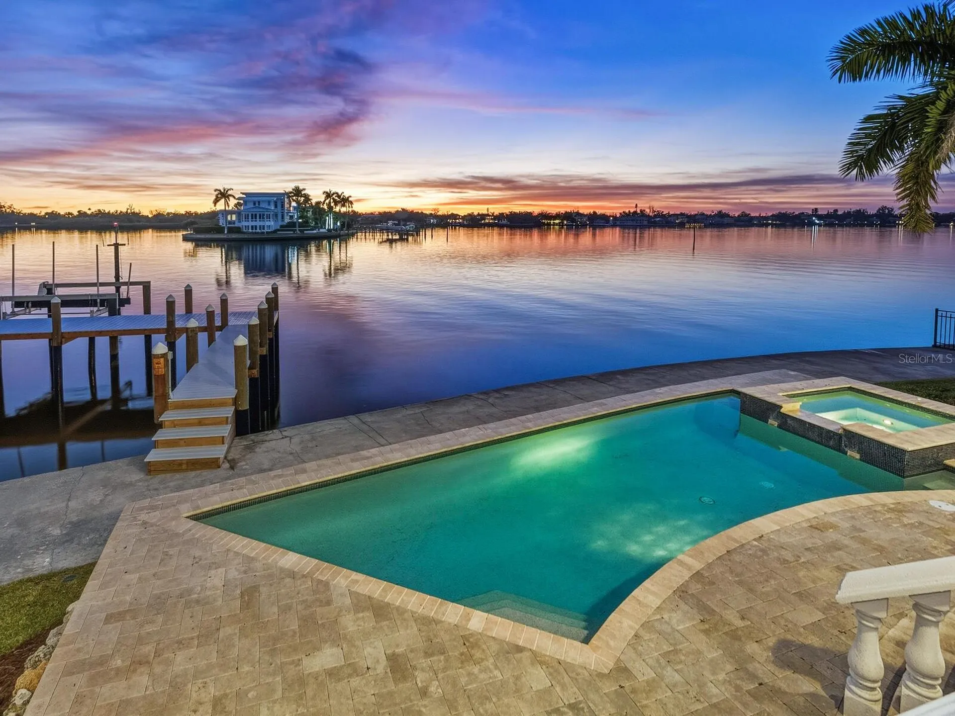 1500 Caribbean Drive Sarasota FL 34231