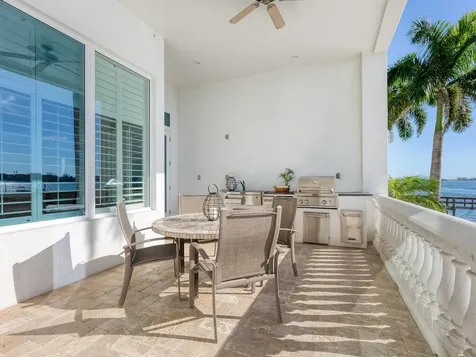 1500 Caribbean Drive Sarasota FL 34231