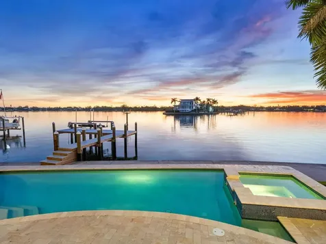 1500 Caribbean Drive Sarasota FL 34231