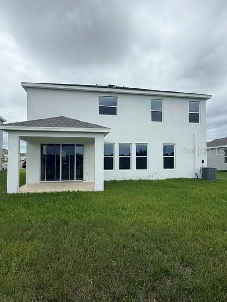 5506 Silver Moonlight Drive Palmetto FL 34221
