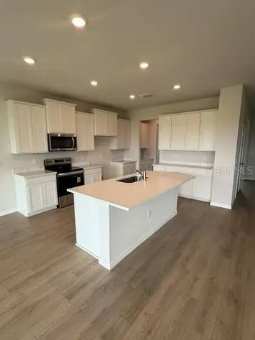5506 Silver Moonlight Drive Palmetto FL 34221