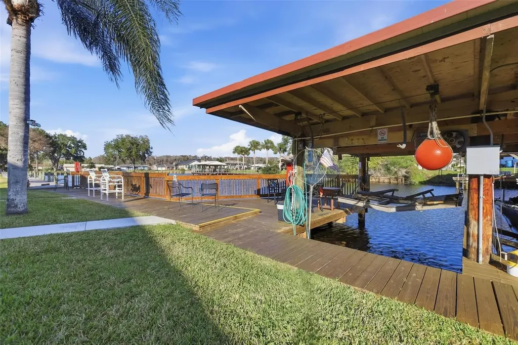 1640 Juno Trail Astor FL 32102