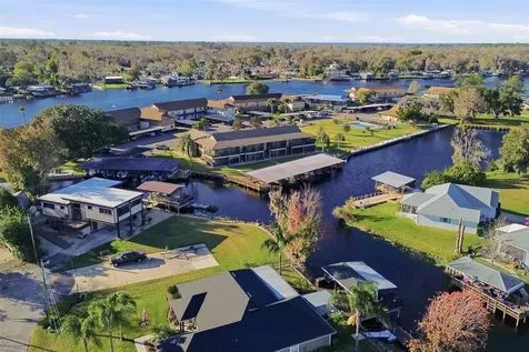 1640 Juno Trail Astor FL 32102