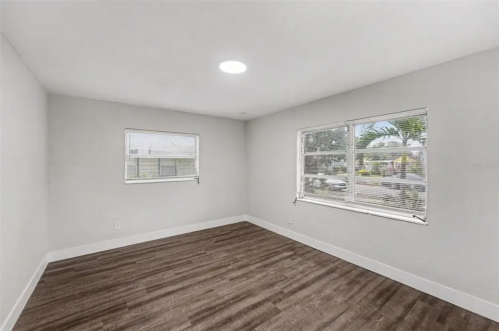 2560 Queensboro Avenue S St Petersburg FL 33712