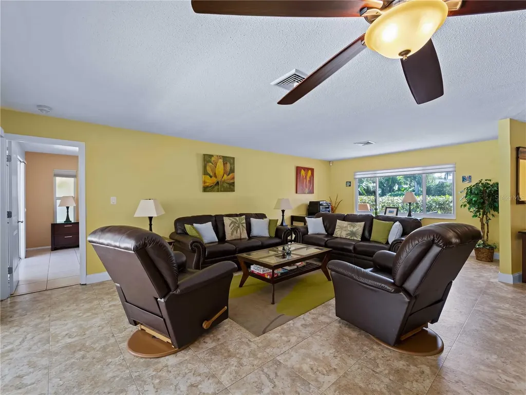 424 Baycrest Drive Venice FL 34285